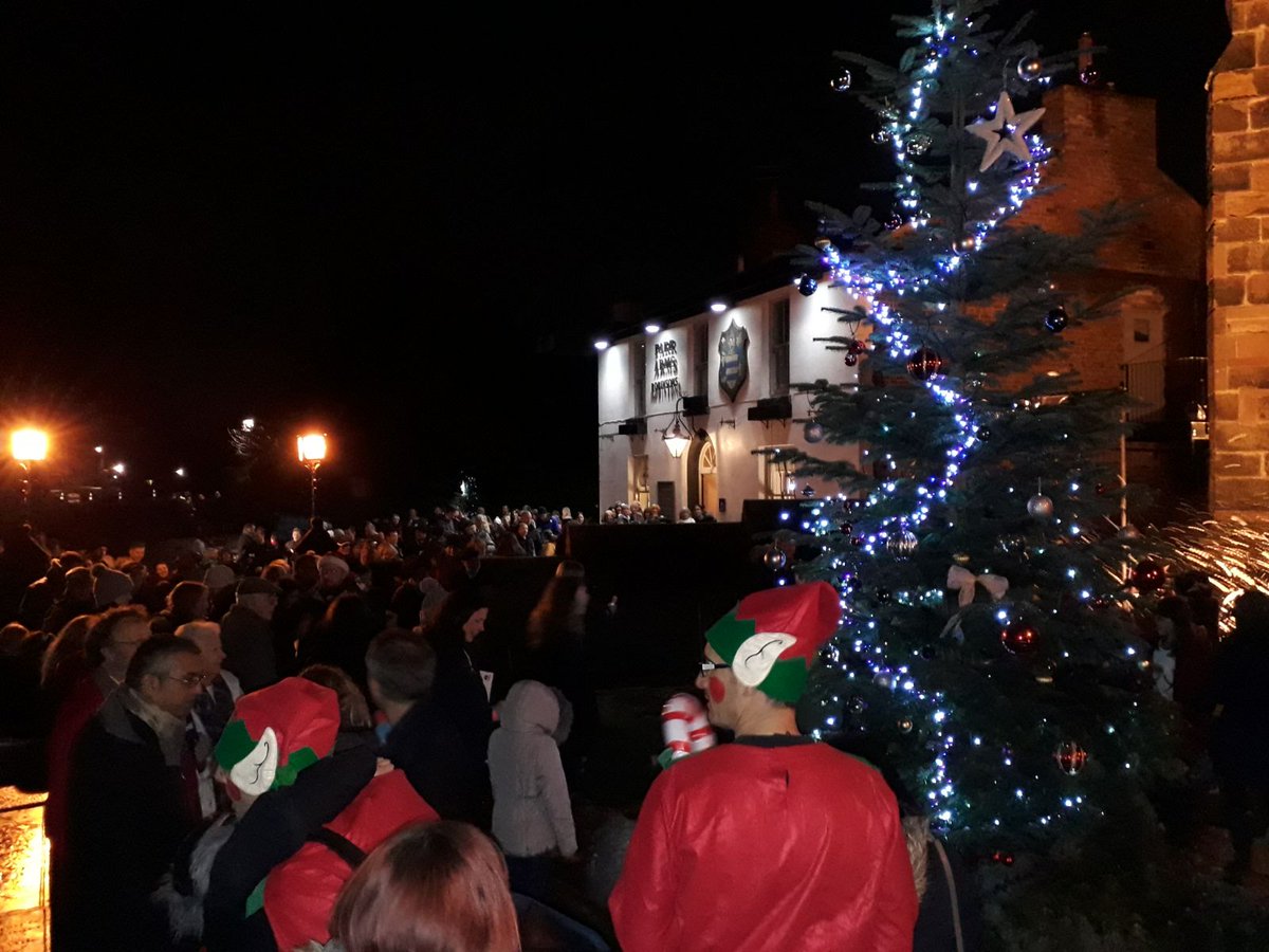 StWilfrids16's tweet photo. We had many familiar generous faces at yesterday's Grappenhall Christmas Fayre and also welcomed some new ones. Particularly like to thank Steve Price of @wolvesrl for turning on the lights. Thosr Elves were cheeky !🎅🎄Thank you all. https://t.co/TXpygYLNCY