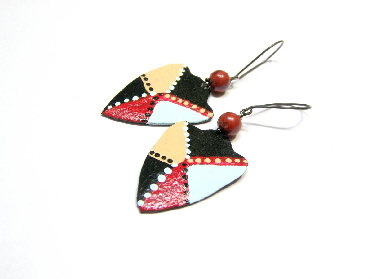 lunaessence's tweet image. ON SALE Leather Earrings Handpainted Earrings painted … etsy.me/2zynoin #HandmadePurses #HandpaintedEarrings