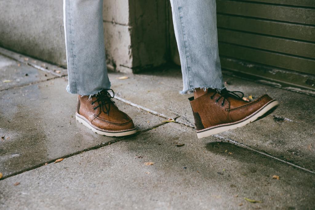 toms waterproof chukka