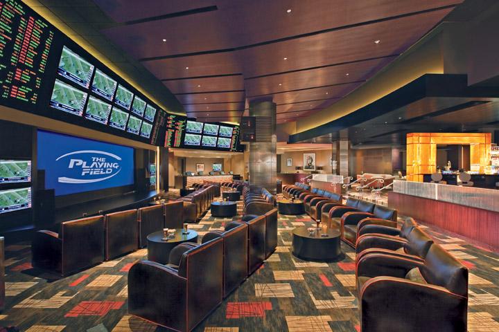 #FunFact: Find 33 plasma TVs and two 103-inch screens at #ThePlayingField + #beerbytheyard. 🏈 bit.ly/2wKbrRZ #thisishowwedoit