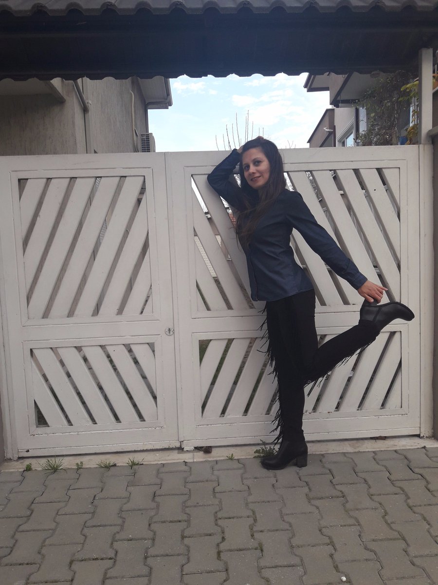 bukige's tweet photo. Yeni Moda Yazımız...
👉 https://t.co/SSNBLcrpkD
#lipstick,#pantolon,#trausers,#corap,#socks,#ayakkabi,#shoes,#koton,#pierrecardin,#streetstyle,#fashion,#beatiful,#çizme,#uzunçizme,#boot,#winter,#winterstyle,#ilkbahar,#spring,#araliktabaharruzgari, #aralik,#december https://t.co/gFsqveod4m