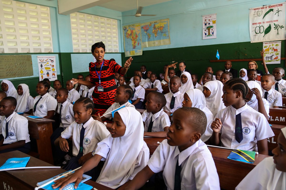GPforEducation's tweet photo. Principals are the engines that drive successful schools.

Take a look at how they can make a difference to education around the world https://t.co/nxPbL3EZZp  @WorldBank https://t.co/IxkgTjx3j2
