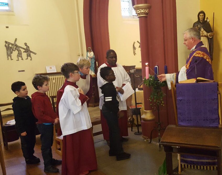 StSaviourCF24's tweet photo. We light our first Advent candle... #Adventwreath #expectantwaiting https://t.co/5FQivoD7op