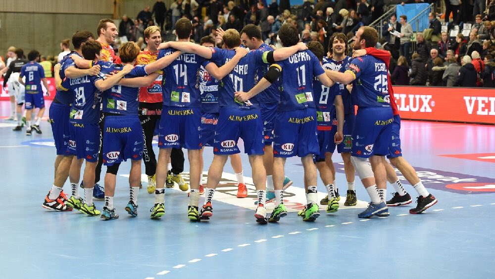 No se si es mas lindo estar clasificado, o que nos hayan dado por muerto en la 4ta jornada. No bajamos los brazos nunca, y hoy estamos (si, leelo bien) entre los 16 mejores de Europa! Vamos Ademar 🦁💪!