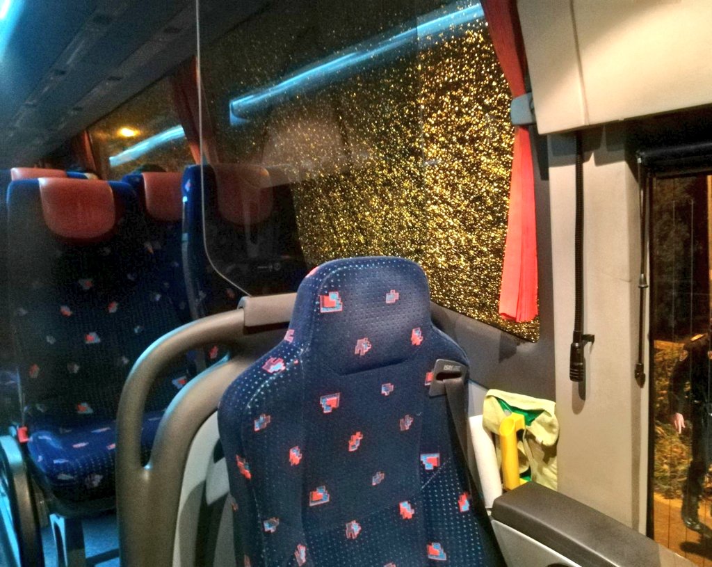 AndorraCF's tweet photo. El autobús de los aficionados del Andorra CF ha sido apedreado en Alcañiz. https://t.co/ocnLNw94dg