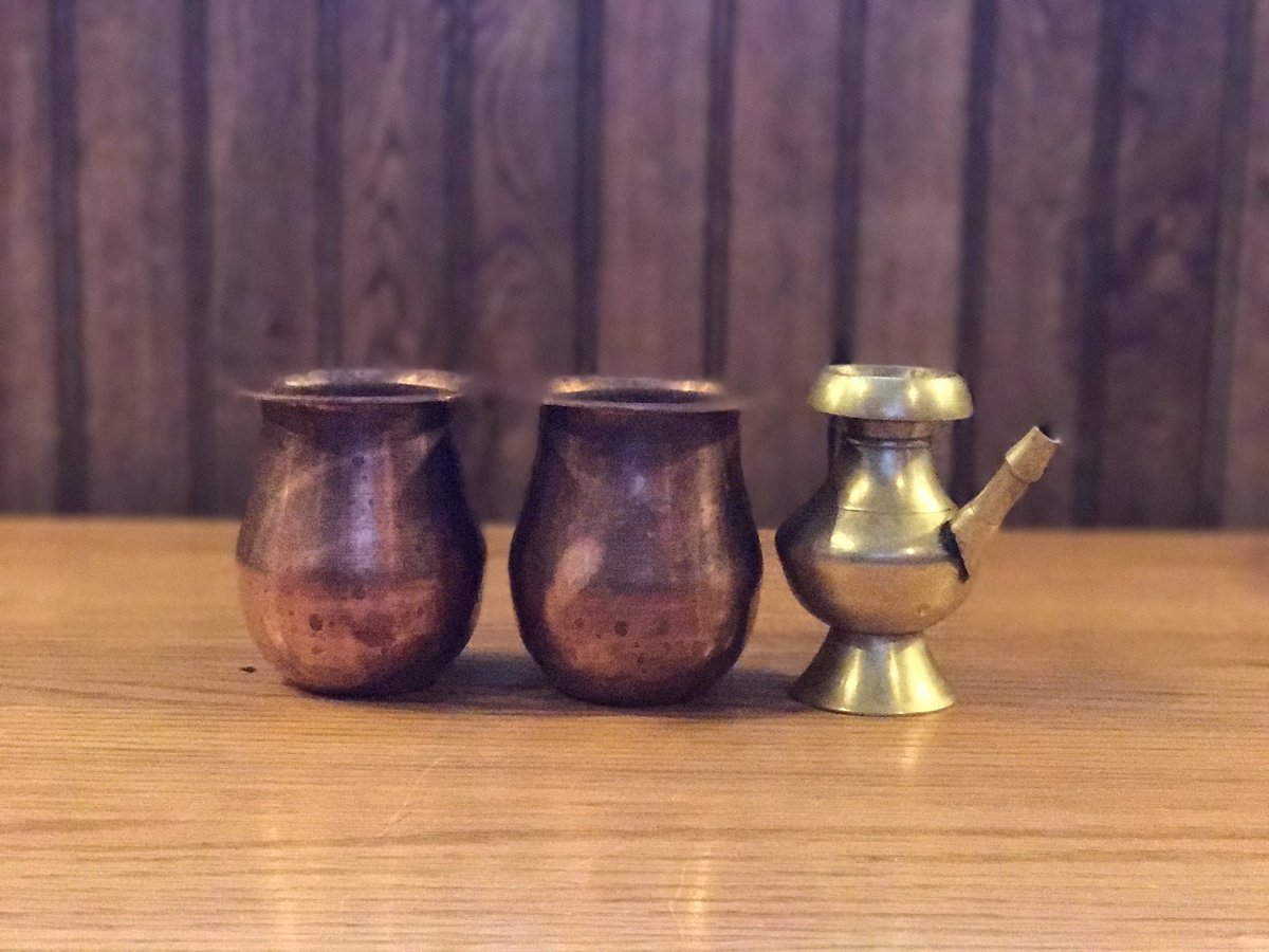 SubediBhabana's tweet photo. Before and After coming soon💕💕 #bhabana #tamakobhada #तामाको_भाँडा #तामाको_भाँडा माझ्ने #howtocleancopper #copper #cleancopper #beforeafter https://t.co/tJST2ZzMJR https://t.co/OMQKogwHQE