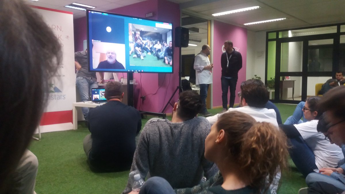 eleonora_dpf's tweet photo. Un intervento prezioso
#swpotenza @FacilityLive @GianpieroLotito 
#lovegodesk @swpotenza https://t.co/baM7wTqZnQ