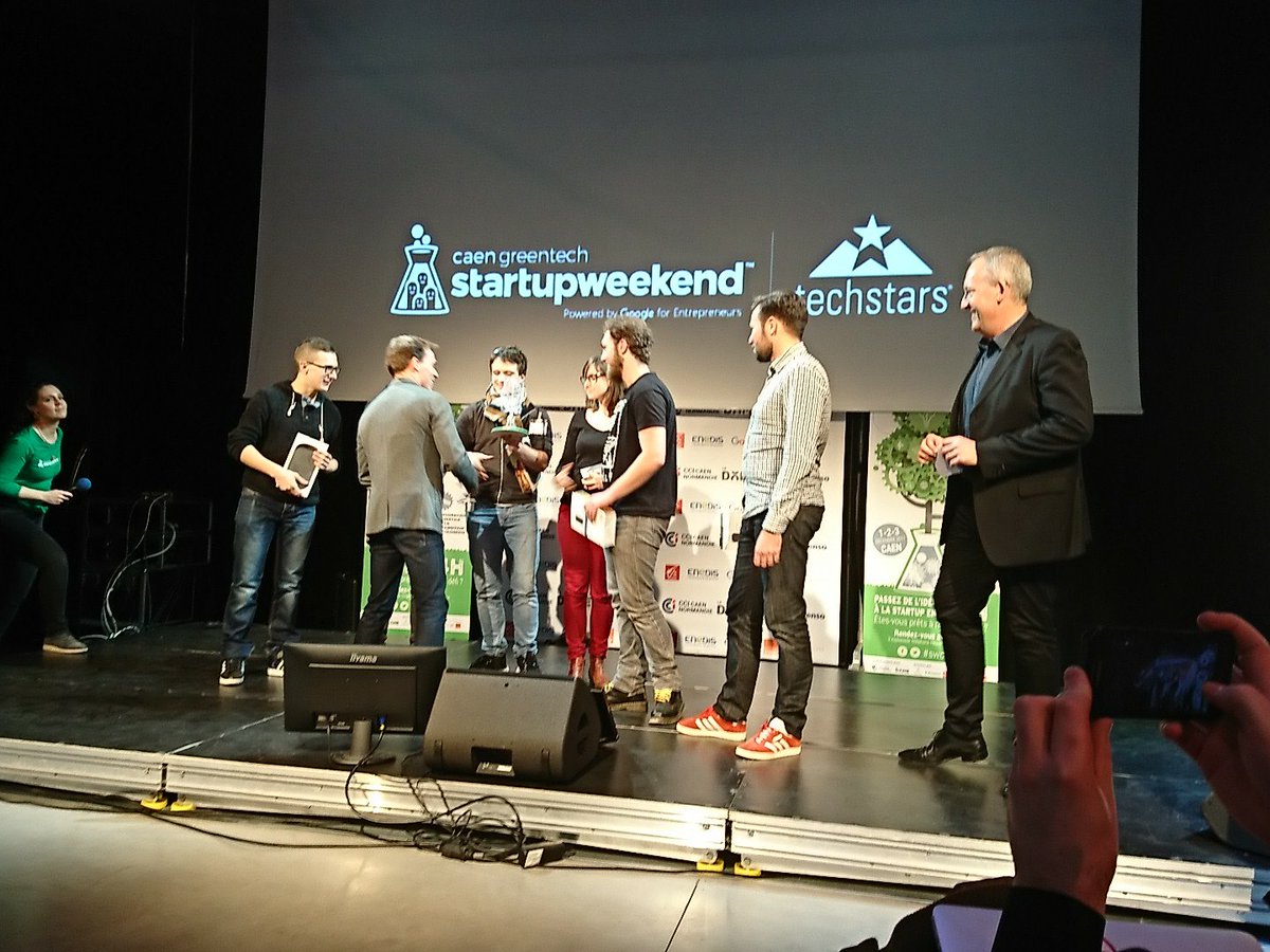 swcaen's tweet photo. #swcaen le 2eme laureat est  @HostUp_ félicitations 🎊 @_LeDome @CCIdeCaen https://t.co/vtGZX43Tt9