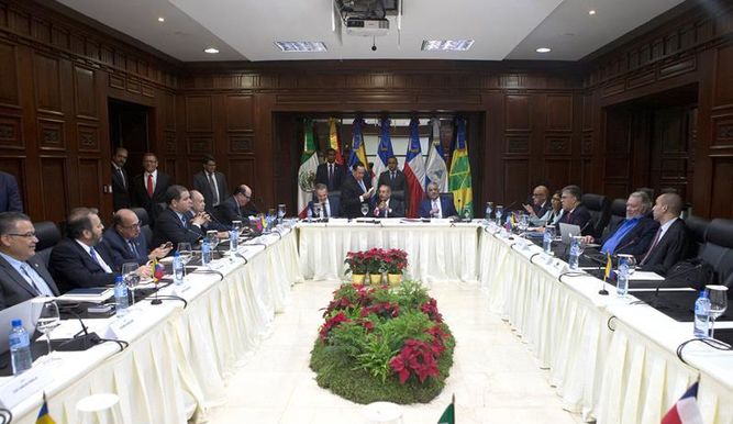 tvnnoticias's tweet photo. #Mundo Diálogo entre el Gobierno y la oposición de Venezuela continuará el 15 de diciembre https://t.co/vH7QtiZjTV https://t.co/lDSHgQAPmA