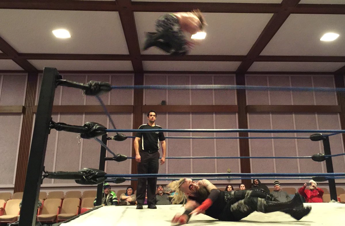BedeLivingston's tweet photo. @MaxBurnsidePDX way up in the air #TheWCWC #HungerSlam2017 hour 23.5 https://t.co/skzXQwMlaQ