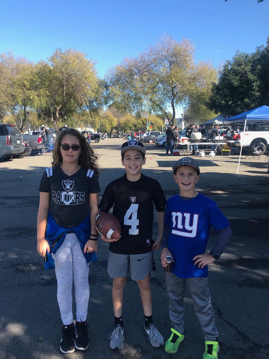 ricklitberg's tweet photo. #RaiderNation https://t.co/YT7twgDypa