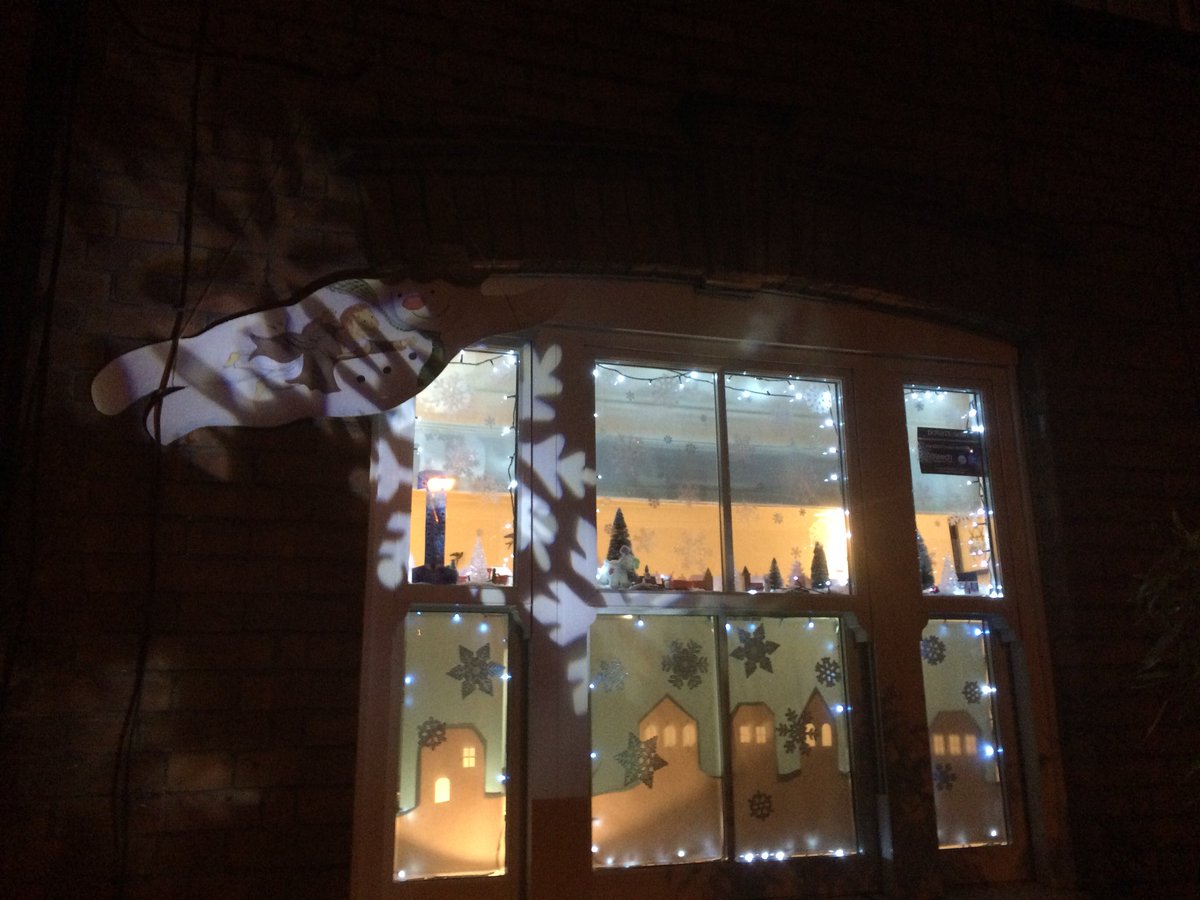 FollowBessie's tweet photo. St Albans Living Advent windows are underway! Christmas Songs. Raising money for @GreatOrmondSt &amp; @KeechHospice ... https://t.co/GZ7YkZwqMy https://t.co/KUbkTOo9kO
