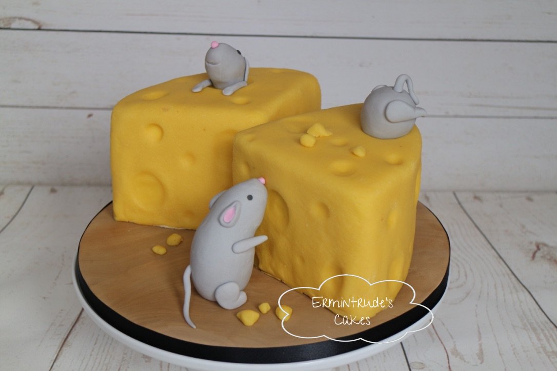 Ermintrudescake's tweet photo. Mice and cheese! #cake #sculptedcake #fondant #sugarpaste #cheese #mice #3dcake #marzipan https://t.co/w9ePn2wufC