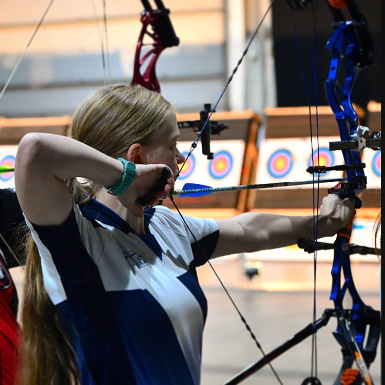 RobyGStar's tweet photo. @BucksburnPE @BucksburnAcad 

Bronze medal at the british championships, and a 3rd for the scotland team 💙

#clickersarchery
#aae
#launchtec
#archerysquad https://t.co/kqdEpU68Gb