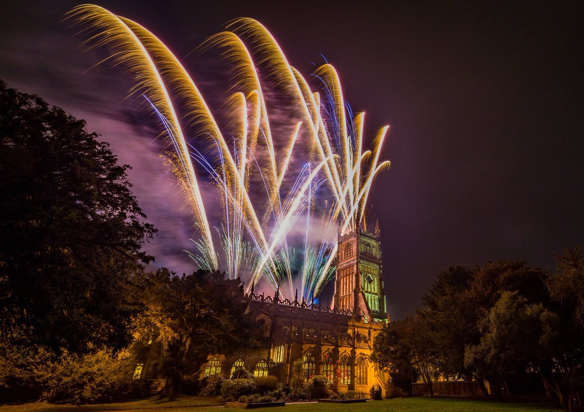 Cotswold Fireworks tweet media