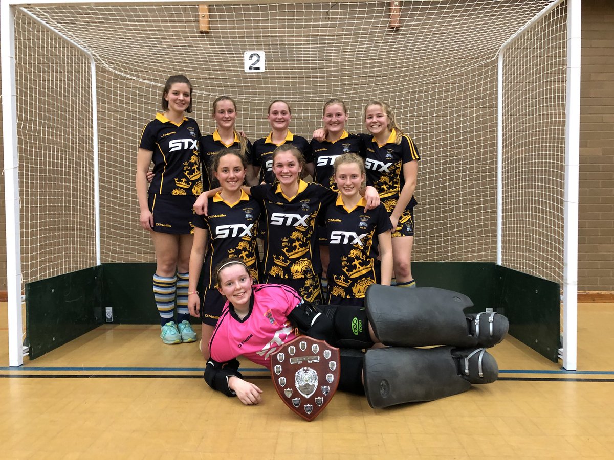 The <a href="/KingsBruton/">King's Bruton</a> U18 girls are @HockeyWestUK Indoor Hockey Champions and Qualify for Nationals. Thanks <a href="/DeanCloseSport/">Dean Close Sport</a> for a great final and congrats on qualifying! Thank you @HockeyWestUK and <a href="/SportsCentreCLC/">CLC Health & Fitness Centre</a> for hosting #PlayHuge @STXFH