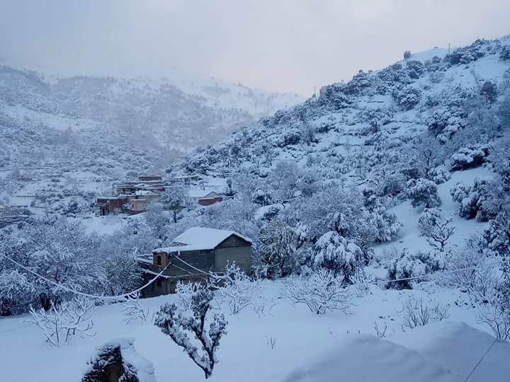 BenbaraMd's tweet photo. #الثلوج
#Semaoune #Chemini aujourd'hui⛄❄🏂😍 https://t.co/OSYwP8sSQH