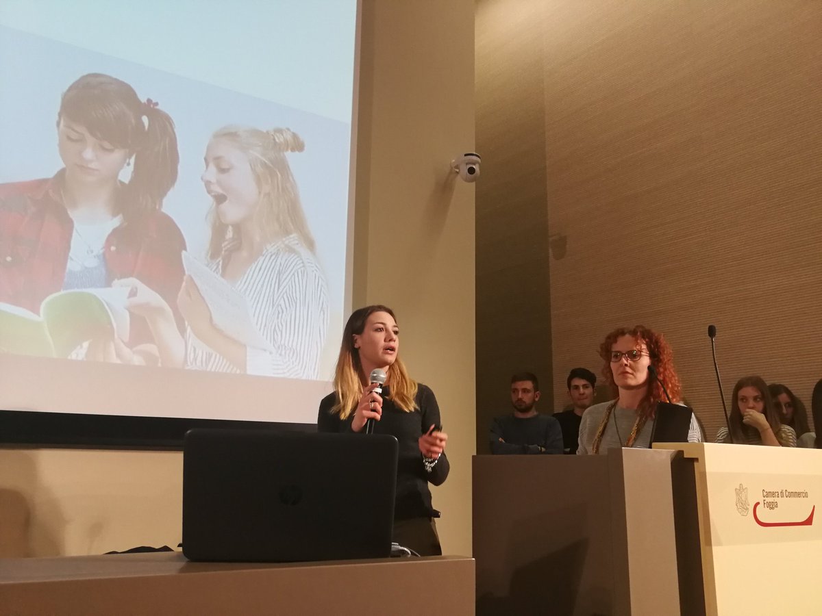 swfoggia's tweet photo. Pitch 7°
Startup Scool, la piattaforma che collega alunni in cerca di formazione e insegnati.
#swf17 #foggiarocks https://t.co/FgmnWRmCSj