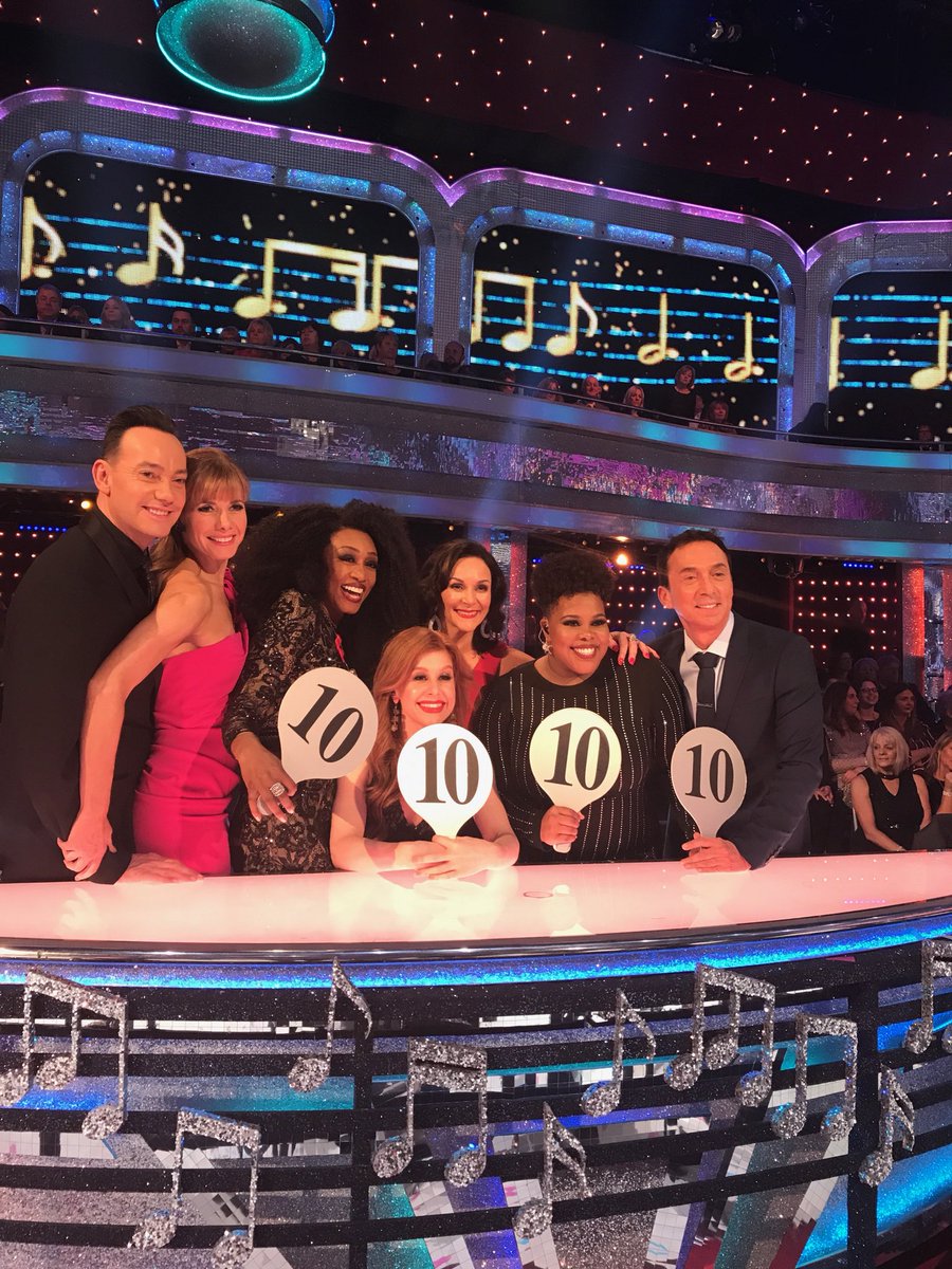 ShirleyBallas's tweet photo. So thrilled to see @MsAmberPRiley on the #Strictly set! Wonderful lady who won @DWTS with @derekhough in 2013 #TeamRoughley!! And LOVED watching her perform tonight with @Beverleyknight @CassidyJanson #LeadingLadies x https://t.co/fVP6VQREfF