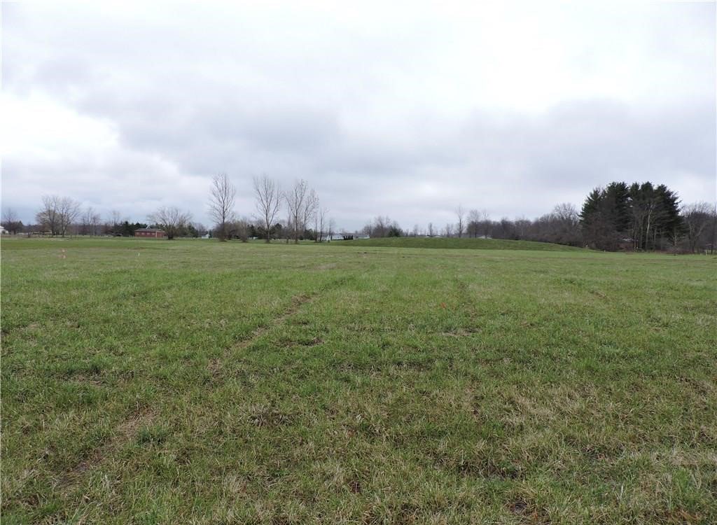 bobbieburey's tweet photo. Congratulations to our sellers, Dale &amp; Amanda Lowrie, their vacant land is officially sold! #BureySellsInAHurry #Sold #HowardHanna
v/l 15 Highland Dr. https://t.co/5mXmninbt7