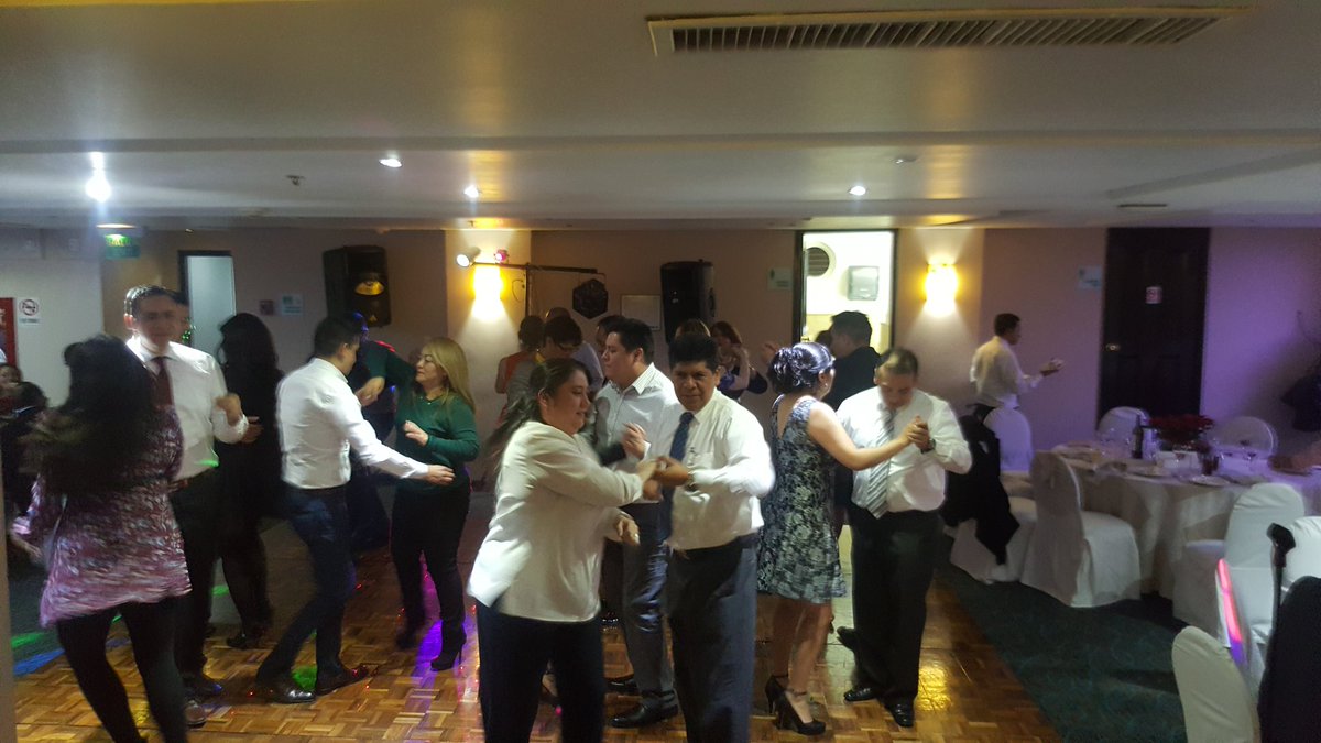 xtabeat's tweet photo. contamos con equipo profesional para tus eventos, la mejor musica para bailar, dj estelar @dj_moroko, karaoke, animacion, cel 044 5532005826 @En_laDelValle @sanjoseinsurgen @Vecinodeteca #karaoke #Musica #djcdmx https://t.co/50oznaxVzb
