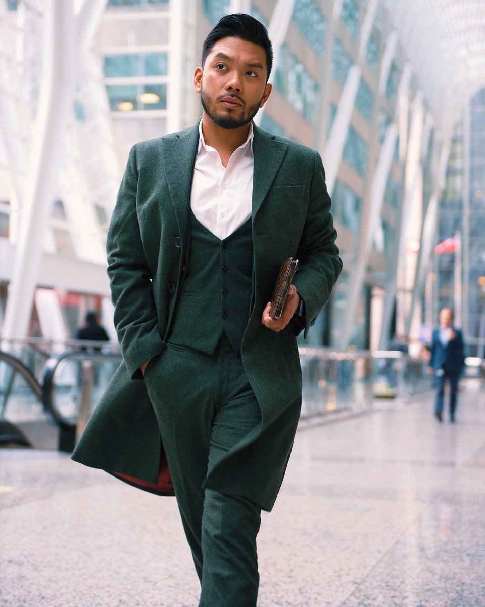 JoeySalmingo's tweet image. “Around here we don't look backwards for very long. We keep moving forward, opening up new doors and doing new things, because we're curious... and curiosity keeps leading us down new paths.”
- Walt Disney
·
·
·
📸 @MauricioJCalero
👔 @ThomasHenryMade #THmade