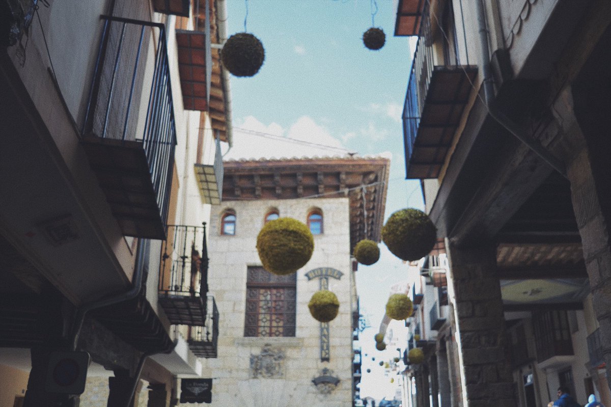 NaiaRaBotia's tweet photo. #Morella un destino de cuento y con mucho encanto! Ni los -2 grados ni el viento han podido con nosotros. Y es que no hay nada que nos frene a los @cvalencianatb! #BlogtripMorella https://t.co/qfm3M2epdi
