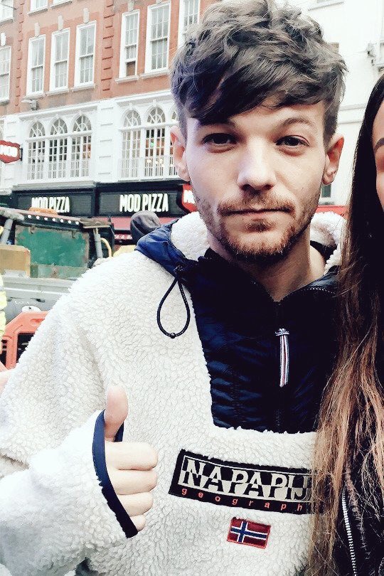 LouisxKaley's tweet photo. #Top50Nomino Louis Tomlinson  he deserves this❤ https://t.co/HeNVIRdqod