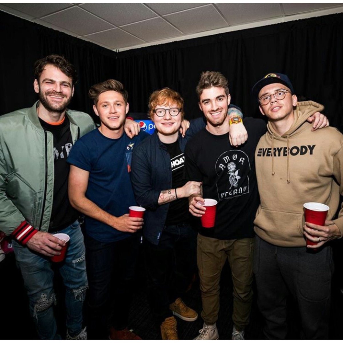 ODWWFacts's tweet photo. #INFO | Niall avec Ed Sheeran, The Chainsmokers et Logic -Ali https://t.co/5pwbZSuiT7
