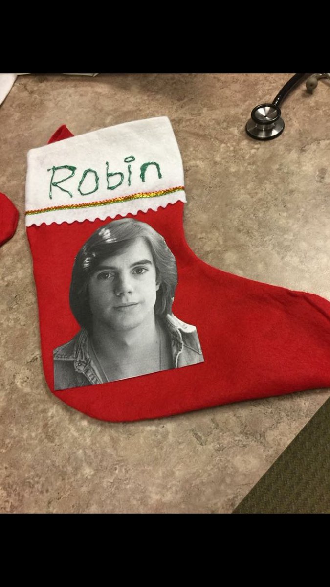 DomLeo18's tweet photo. Hey @shaunpcassidy have you ever seen a better stocking? #biggestfan https://t.co/xLGpHMAJXJ