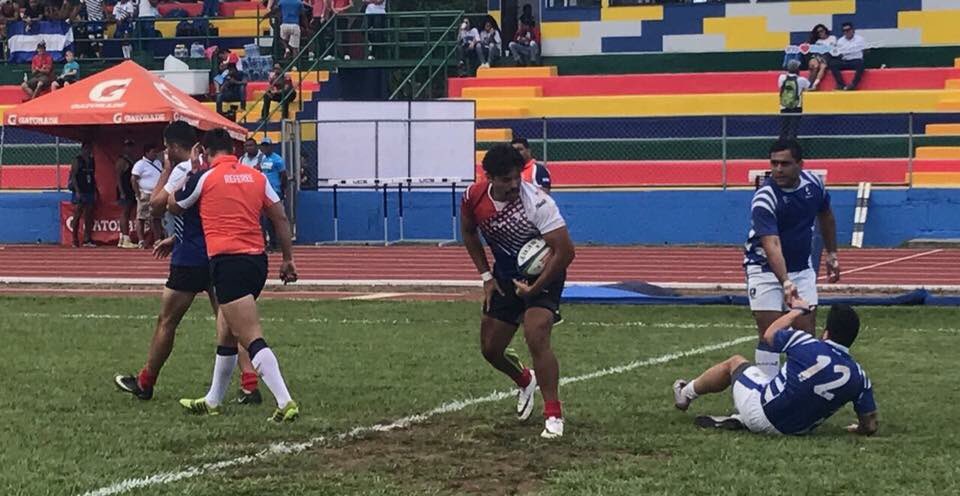 Triunfo 🇨🇷 34-5 🇸🇻 en la categoría masculina en el segundo juego del día #JCAManagua2017 #Rugby7s #RugbyCostaRica #Managua2017