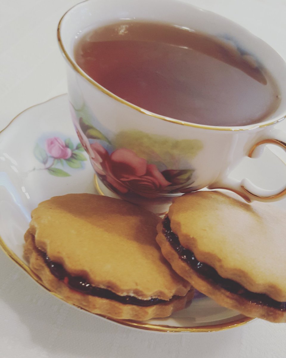 SHunter25's tweet photo. ...finished Jam Jams! Best with a warm cup of tea! Beginning to look, smell, and taste a lot like Christmas at our house. #staceyskitchen https://t.co/otR7IuBiOE