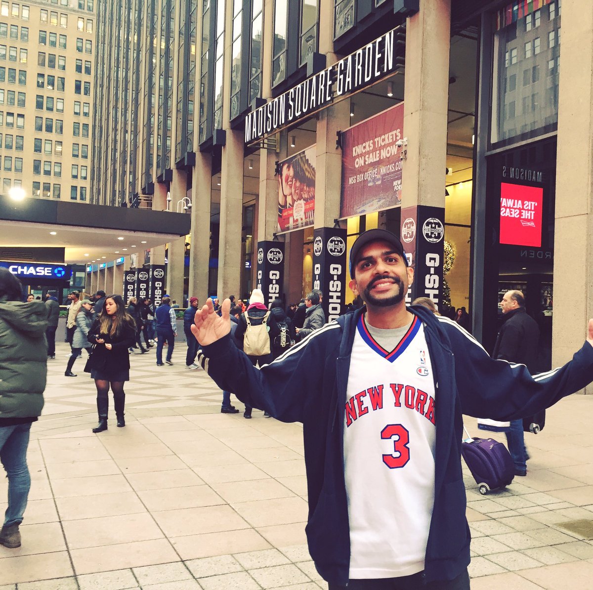 KaranMadhok1's tweet image. It's going down at the Garden #Knickstape #KnicksMagic