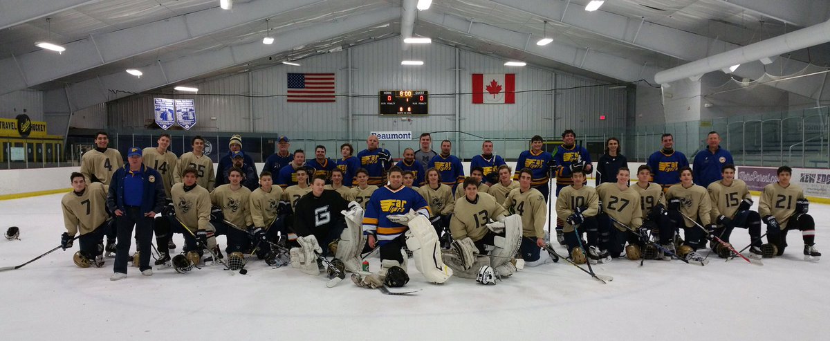 DCDSAthletics's tweet photo. MEN'S HOCKEY: Kudos to our Yellowjackets and their day of service and hockey fellowship with the Michigan FAR Flyers yesterday. What a great way to cap #GivingWeek ! For more information see https://t.co/fKkJNRNyNX #DCDSservice #OthersFirst https://t.co/0JlaPX2Wdo