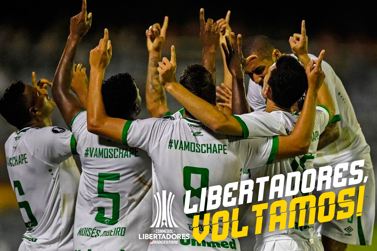 ChapecoenseReal's tweet photo. ACABOU O BRASILEIRÃO!! ⚽️🏹💚
A Chape terminou na 8ª colocação do Brasileirão e vai para a Pré-Libertadores 2018! 
Libertadores, V O L T A M O S!!!
#VamosChape #Libertadores2018 https://t.co/NL6qIDBM26