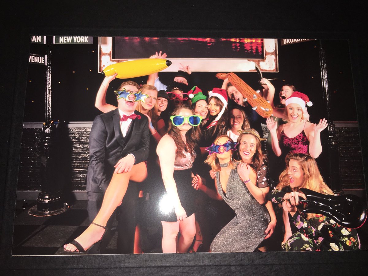 Annabellemears's tweet photo. YourVets ❤️ #teamstech #necxmas https://t.co/ugc1scBFQt