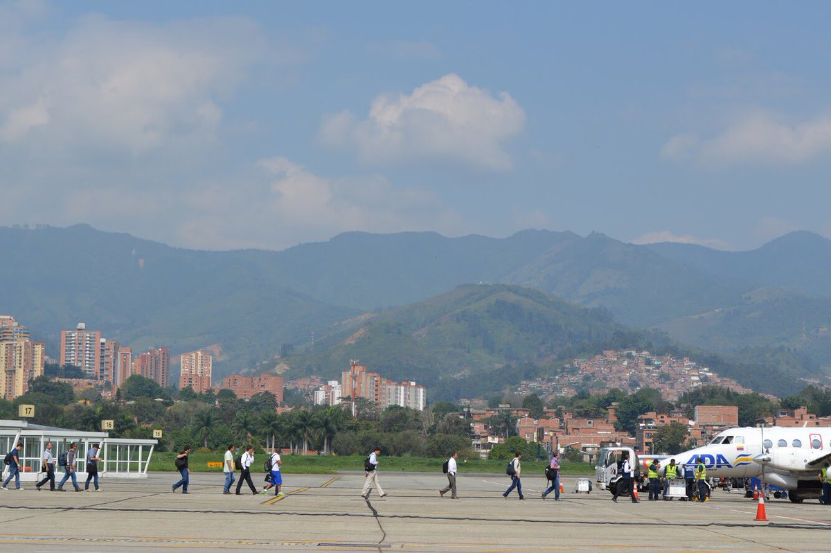 AerOlayaHerrera's tweet photo. Conéctate con nosotros a través de nuestro sitio web. ¡Descubre lo que tenemos para ti! ———> https://t.co/rE15gJsDRT https://t.co/lSUnDoSxYc