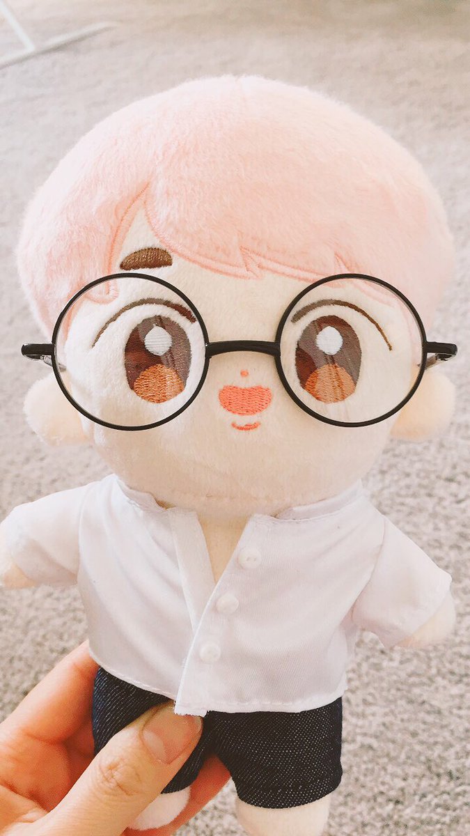 AgnuROTE's tweet photo. Ready to bake a cake! ❤️🎂 @BTS_twt
#겨울에_태어나_아름다운_석진
#HappyJinDay
#WorldWideHandsomeDay #bubblejin https://t.co/9F7SxyohLs