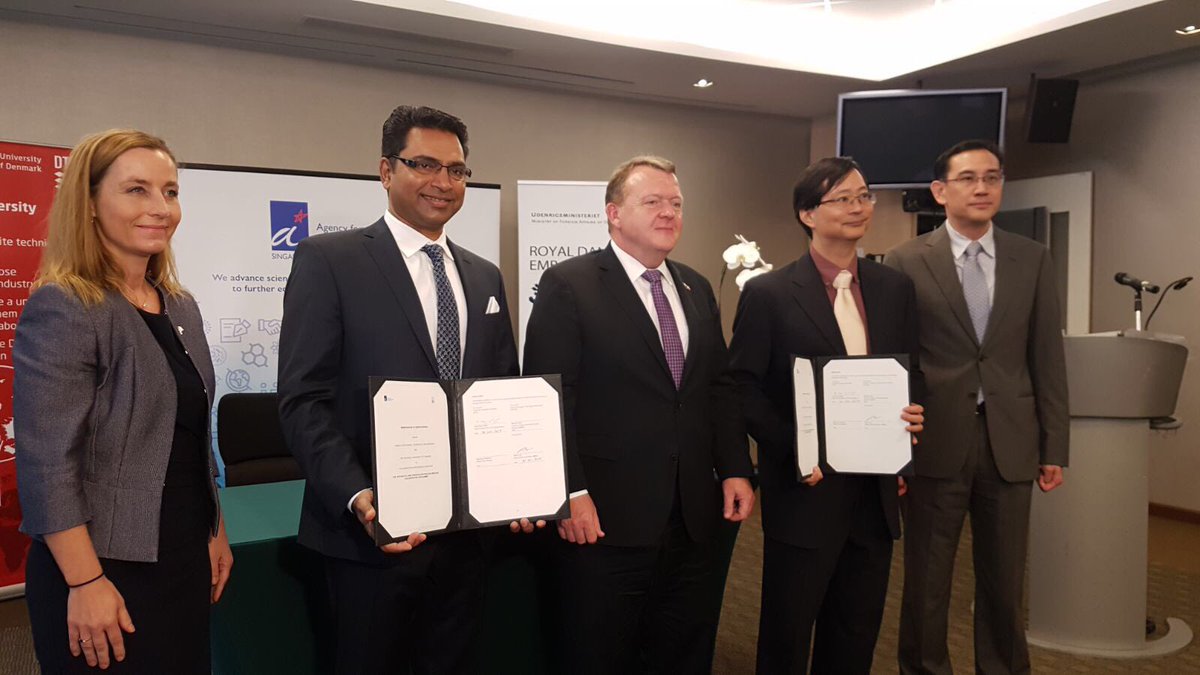 HajaKadarmideen's tweet photo. It was my great honor and privilege to be a signatory of MoU in Personalized Medicine between  #DTU and A*STAR Singapore witnessed by His Excellency, The Prime Minister of Denmark. Many thanks to Danish Ambassador to Singapore, Executive directors of A*STAR  - BMRC and colleagues https://t.co/9zkBmWi5bT