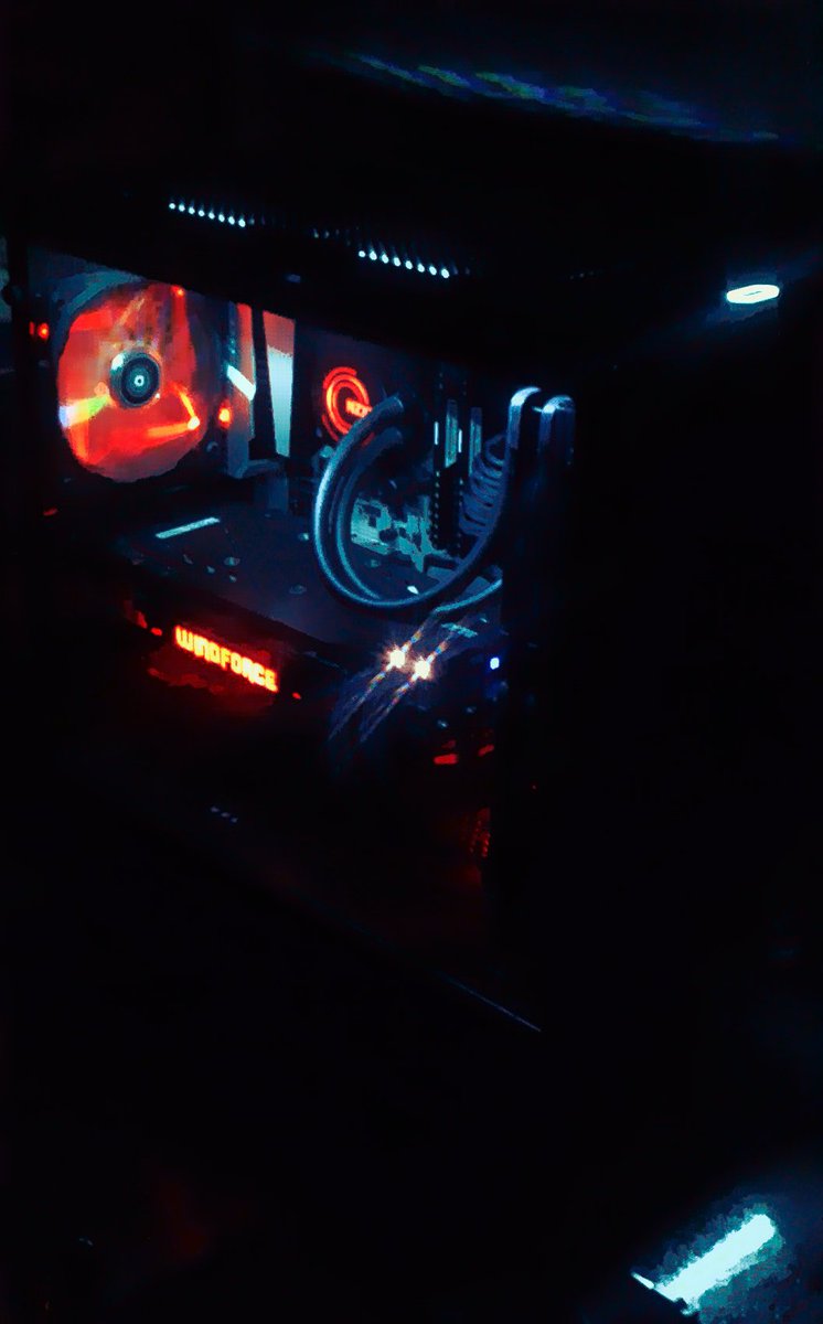 Hakam_Hefny's tweet image. Meet EMA, my rig...
#wootmas #UFDTech