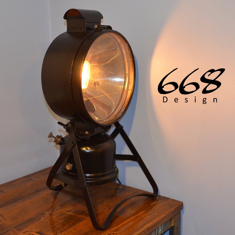 668_Design's tweet photo. The Tilley Floodlight is now finished and for sale on my eBay store. One day I’ll get to keep one of these for myself 😀
https://t.co/plSwXl7oDw https://t.co/ud3hjzFZuQ