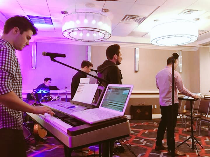 KKedenney's tweet photo. So glad I got play/worship/sing with these awesome peeps! Such a great service at The River!!! https://t.co/YbjKD6T6bq