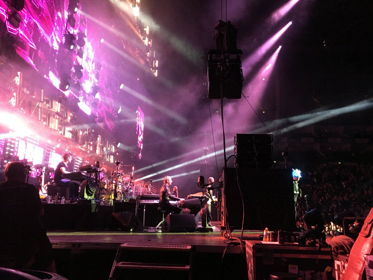 JamiroquaiHQ's tweet photo. #dontgivehateachance ... ! https://t.co/NLAv7UIG67