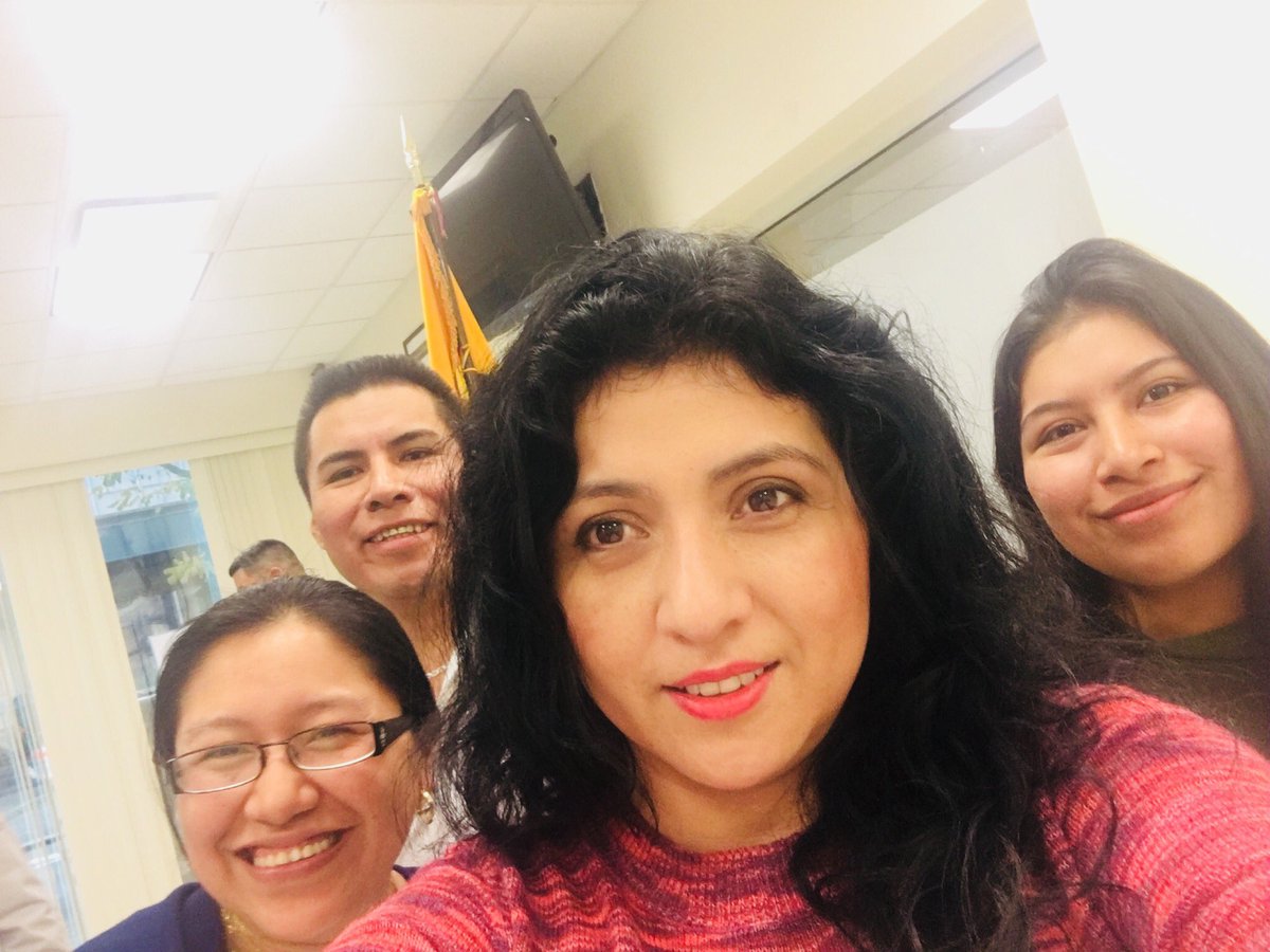lindamachuca's tweet photo. Son las voces que la comunidad migrante escucha en la radio y que hoy se juntan para entregar información importante. Junto con el #ConsuladoEcuadorEnNY vamos a educar y prevenir. #RadioExtrema #EcuaCuy #TamboStereo #RadioImpacto #EcuaAmbatoRadio #ExplosionHits #LaRadioDeModa https://t.co/GIJShiAHeh