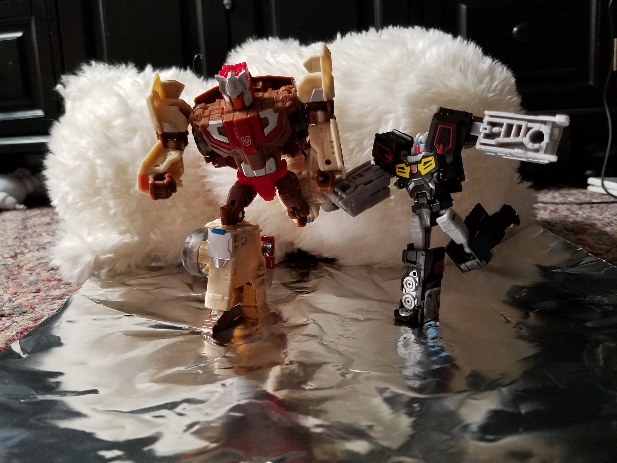 Transformers News: Re: Transformersmas 2017: A 25 Day Holiday Photo Challenge