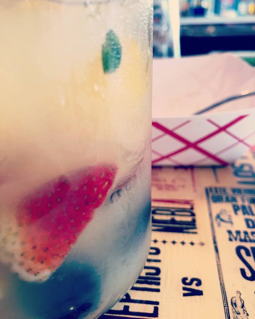 TheNorthForkBox's tweet image. Now THIS is how you kick off a #shellabration! Thanks @lucharitos for  a great white sangria! 😋 ift.tt/2jHiUM9