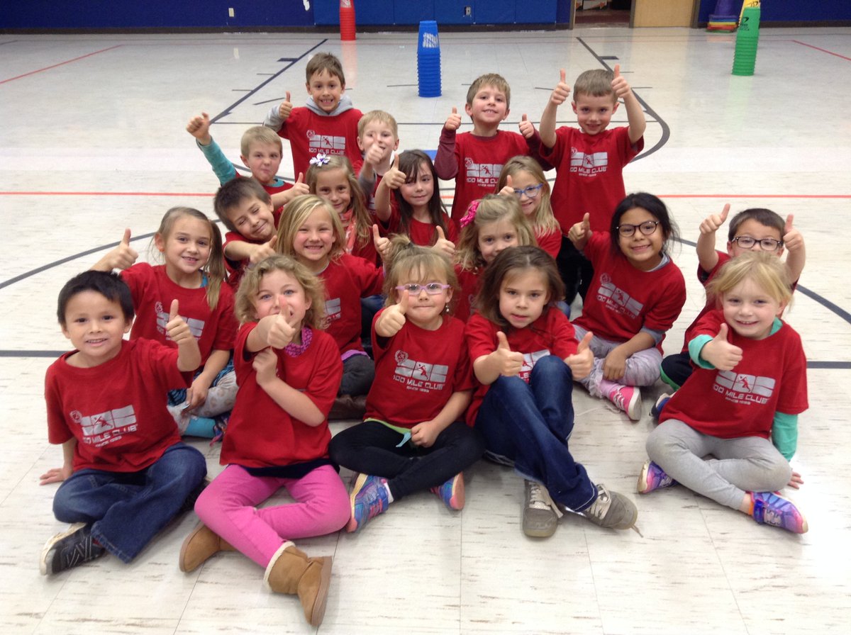 TariPhares's tweet photo. Black Hawk Kindergarten students are excited about earning their 100 Mile Club t-shirts.    #FUTP60 #CATCHMVP https://t.co/eby2F5PheP