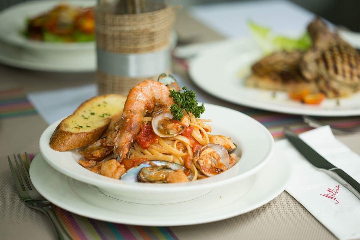 MicrotelPH's tweet image. From international dishes to local choices, Millie’s All-Day Dining gives you a taste of all the adventures that Millie herself had during her lifetime! Visit them at Microtel by Wyndham Batangas, Mall of Asia, or UP Technohub or check out millies.ph. #MicrotelPH