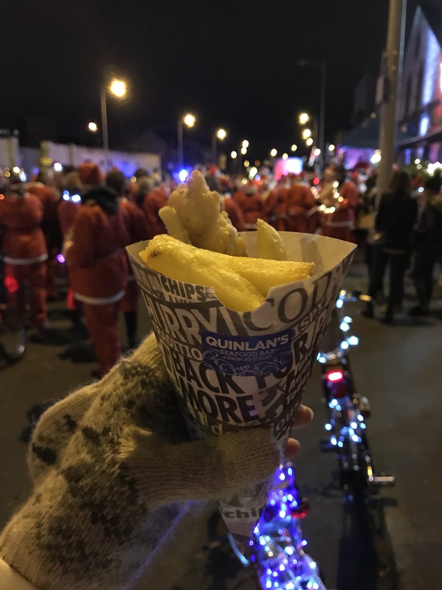 Thank You to the guys <a href="/QuinlansFish/">Quinlan's Fish</a> who fed all our Santa's with yummy fresh fish after <a href="/SantaCycleCork/">RDJCorkSantaCycle</a> 
It certainly was a treat 👍 #CorkSantaCycle2017