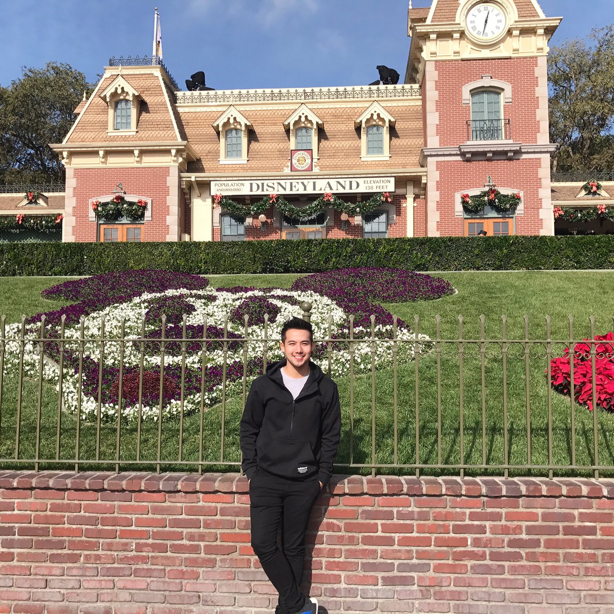 The happiest place on earth! 🏰 #Disneyland #Anaheim